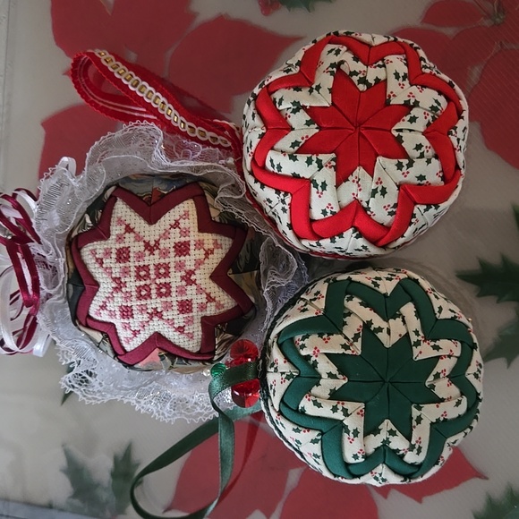 Handmade Quilted Christmas Ornament - Picture 5 of 6